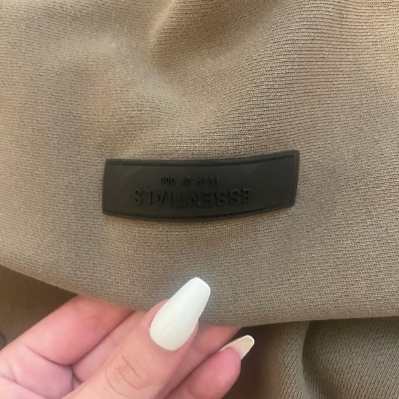 real brown essentials hoodie barely worn - Picture 4 of 4